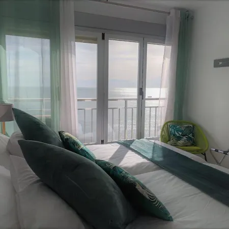 Apartamento Con Vistas Al Mar Primera Linea De Playa Del Postiguet Alacant Exterior photo